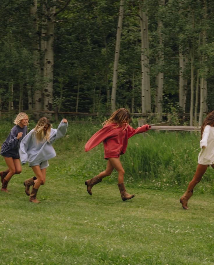 CUBBY X LUNAR ACTIVE GIRLS TRIP